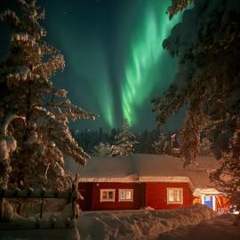 Saariselällä rauhaisa,uniikki, sielukas hirsimökki- luxury cottage