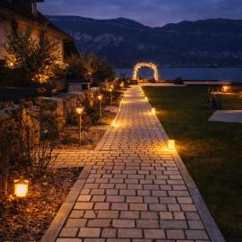 Le Victoria - Cottage 4 étoiles avec Sauna au bord du lac du Bourget, hotel em Conjux