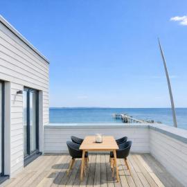 Ostsee Suite 2 - Penthouse, hotel in Niendorf