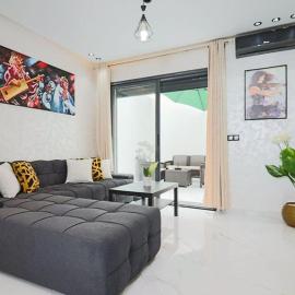 Cozy apartment in Mehdia beach with parking โรงแรมในMehdiya