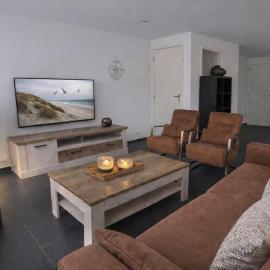 Ballumerhoeve Tree Lodge, Hotel in Ballum