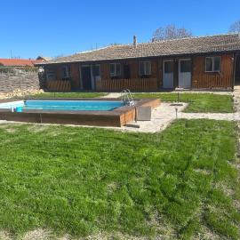 Camping Pliska - vacation rooms, camping and caravaning, hotell i Pliska