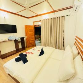 Sevenseas Seaview Maldives, hotel di Feridhoo