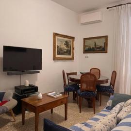 Casa Erasmo, Ampia casa nel centro di Porto Ercole con posto auto privato