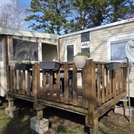 Mobil-Home BORA BORA 2022, Domaine de Kerlann, 3 chambres, WIFI gratuit, TV tout équipé, khách sạn ở Pont-Aven
