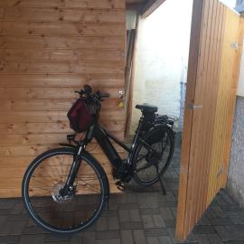 Apartment Zwei Schlafzimmer und absperrbare Fahrradgarage，鮑姆霍爾德爾的飯店