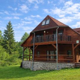 Everwood Lodge, Transylvania, hotel a Sub Cetate