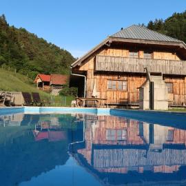 Forrest Farmstay Apartments with a Pool
