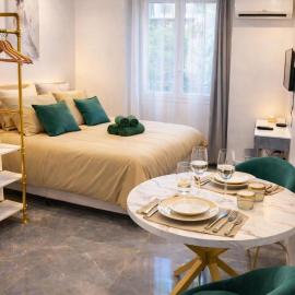 La Chic Opéra - à 30 secondes min du Vieux-Port- Clim, hotel in Marseille