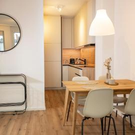 Stilvolles Wels City-Apartment mit Südbalkon & Tiefgarage