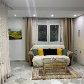 Cosy apartment, central and peaceful, hotelli kohteessa Alger