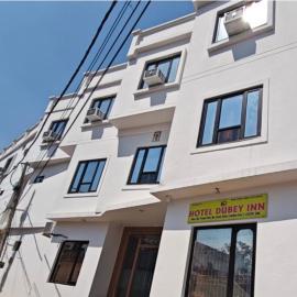 Hotel Dubeyinn, hotel u gradu Katra