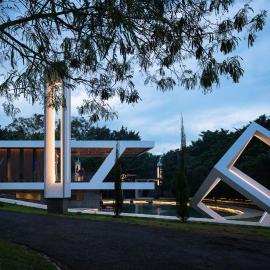 Nebulae - Water Cube Suite & YogaDeck, hotel din Heredia