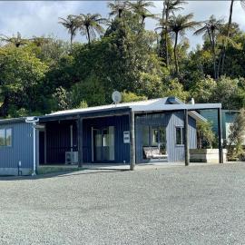 Country cottage near Otorohanga & Waitomo Caves, hotel in Otorohanga