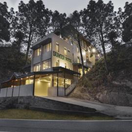 Sumer Hotel, ξενοδοχείο σε Sarahan