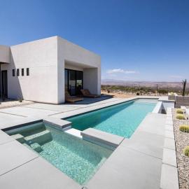 White Casita by Fieldtrip - Modern w Pool Spa: Joshua Tree şehrinde bir otel