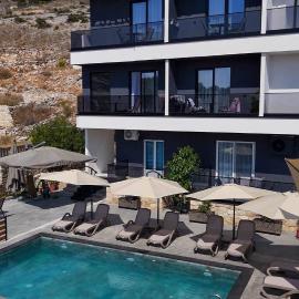 Saranda's Crown, hotel a Sarandë