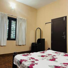 Chirakkal Heritage Luxury Homestay, hotel a Manjeri