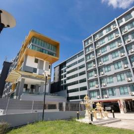 Propify Central Serviced Residence