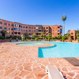 Resort piscine mini golf salle de sport marrakech