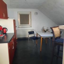 Giesen में, होटल Farbenfrohe Dachgeschoßwohnung