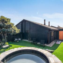 The Orange Door - Unit A - Heated Plunge Pool