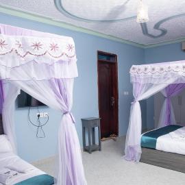 Legacy Chillout Kasese, отель в Касесе