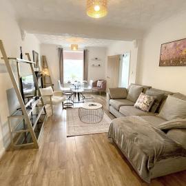 Pleasant View Cottage, hotel u gradu Trehafod