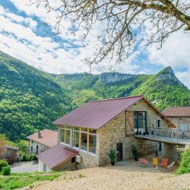 Retraites & Séminaires, Spa, La Ressource Malix 19 personnes, hotel in Tenay