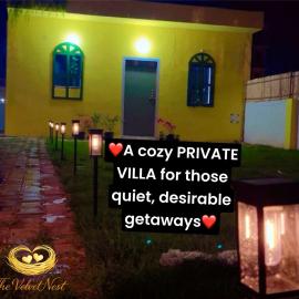 The Velvet Nest - Gurgaon - Luxurious Single Bedroom Private Villa with Garden