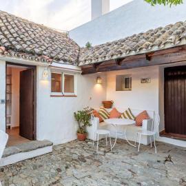 Hotel-Apart CORTIJO LAS PIÑAS, отель в городе Тарифа