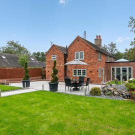 Luxury 4BR Cottage near St Georges Park