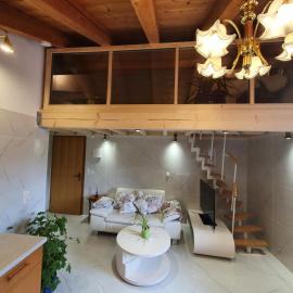 The Modern Mezzanine Loft with spiral staircase, hotel en Sonthofen