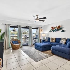 5 Star 30 Steps from Beach l 3m Walk to Rest & Shops