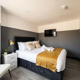 Lovely Lux Studios near Kingscross and Central London Keyless Smart Check-In, hotel in London