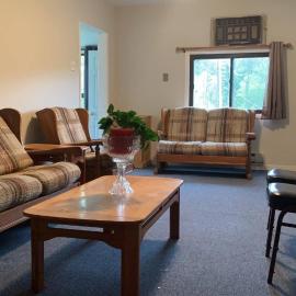 5 Bedroom Cottage at Rice Lake, хотел в Roseneath