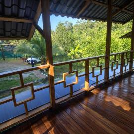Greenhouse, hotel in Almirante