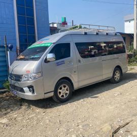 15 seater Luxary Hiace Vehicle