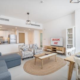 Free housekeeping visits during your stay - StayShort - Cozy 2BR Retreat in Dubai South Near Expo City, hotel a Dubai Marina