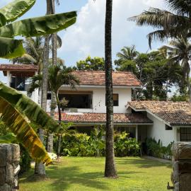 Surf Lodge Madiha, hotell i Matara