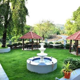 Hotel Akshada & Guest House, hotell sihtkohas Banda