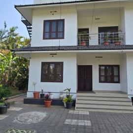 Brighton Hostel Stays, hotel v mestu Sultan Bathery
