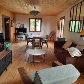 Thiers Gite Au Fil des Vallées, Hotel in Thiers