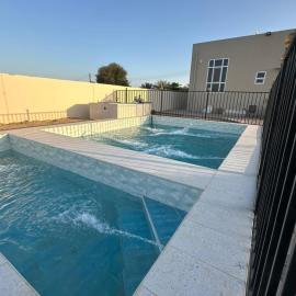 January Rest, hotel a Sur