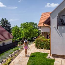 Pilger Apartments, hotel in Tihany
