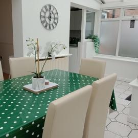 3BR House with garden near Bicester Village, hotel a Bicester