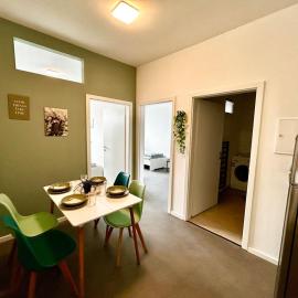 modernes Apartment 1 für Monteure in Bensheim mit Parkplatz & WLAN, hótel í Bensheim