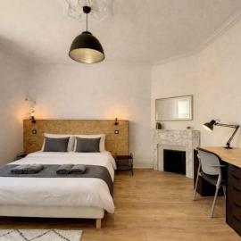 Résidence LE 13 Chambres Urbaines, хотел в Лориан
