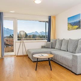 Apartment Alpenblick 8, Bergblick Pur im Allgäu, Hotel in Halblech