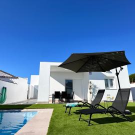 Chalet Chiclana, hotel sa Chiclana de la Frontera